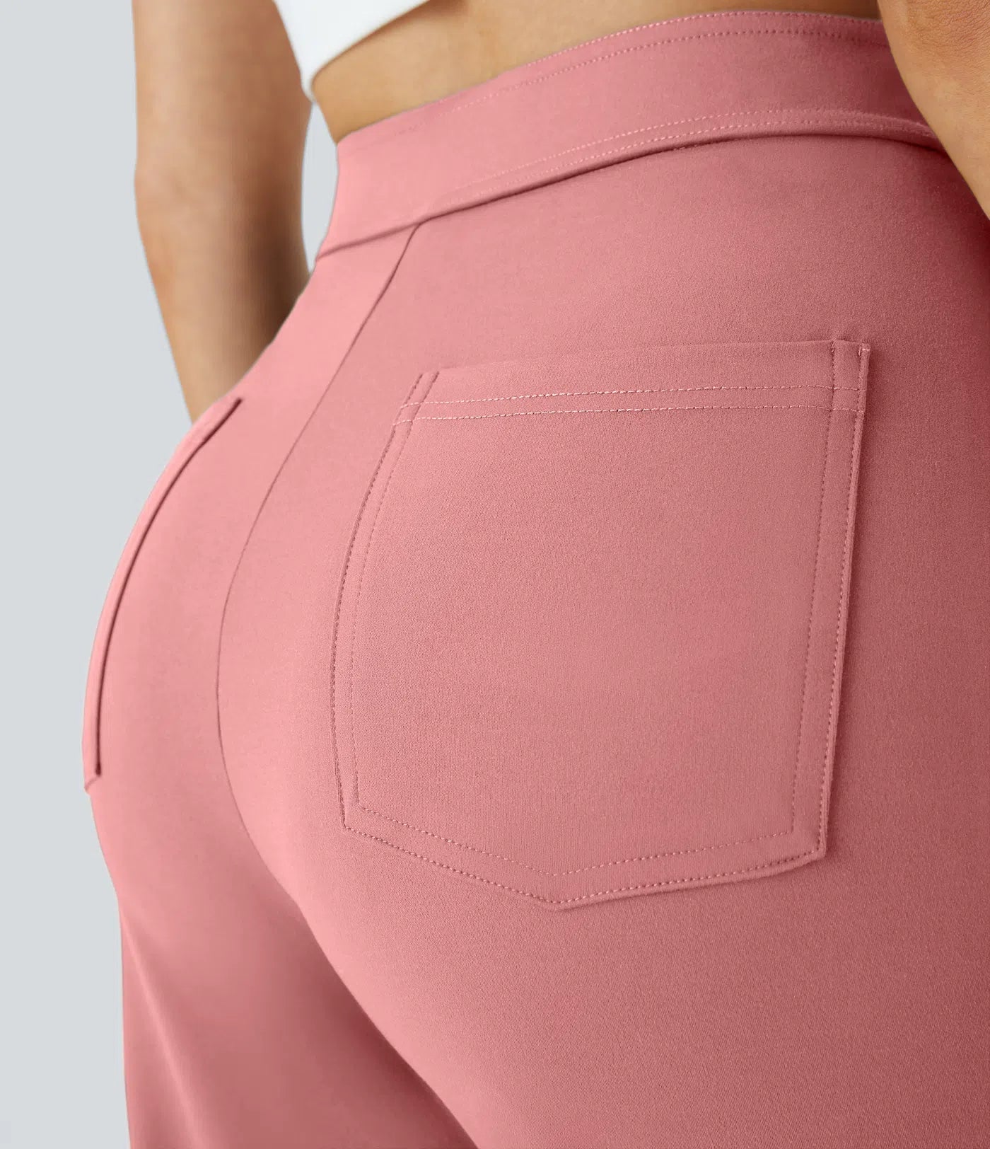 Aurella Flex™ Lässige Stoffhose mit hohem Bund und mehreren Taschen und geradem Bein