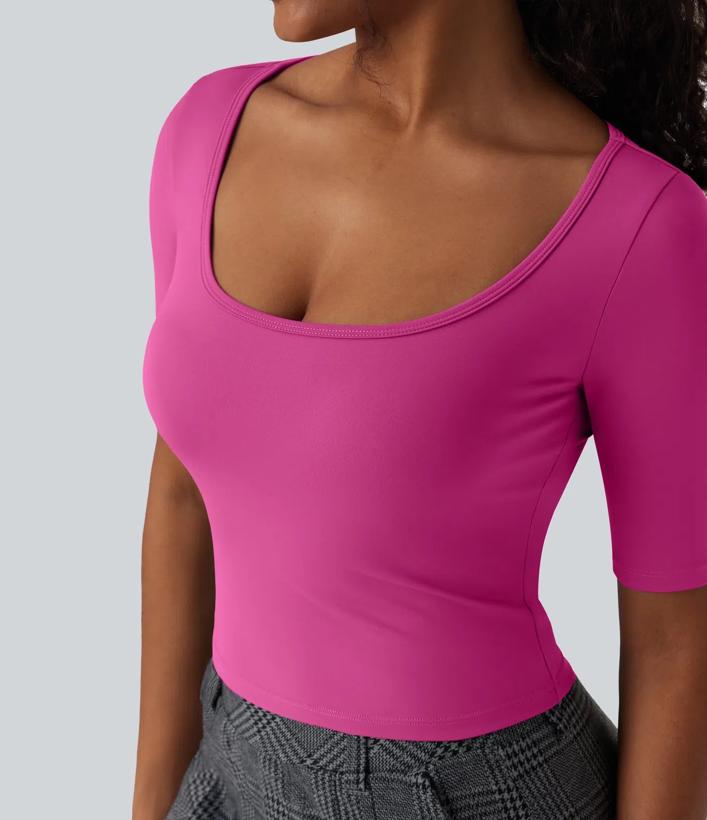 Aurella Airy™ – Soft Touch V-Neck Shirt