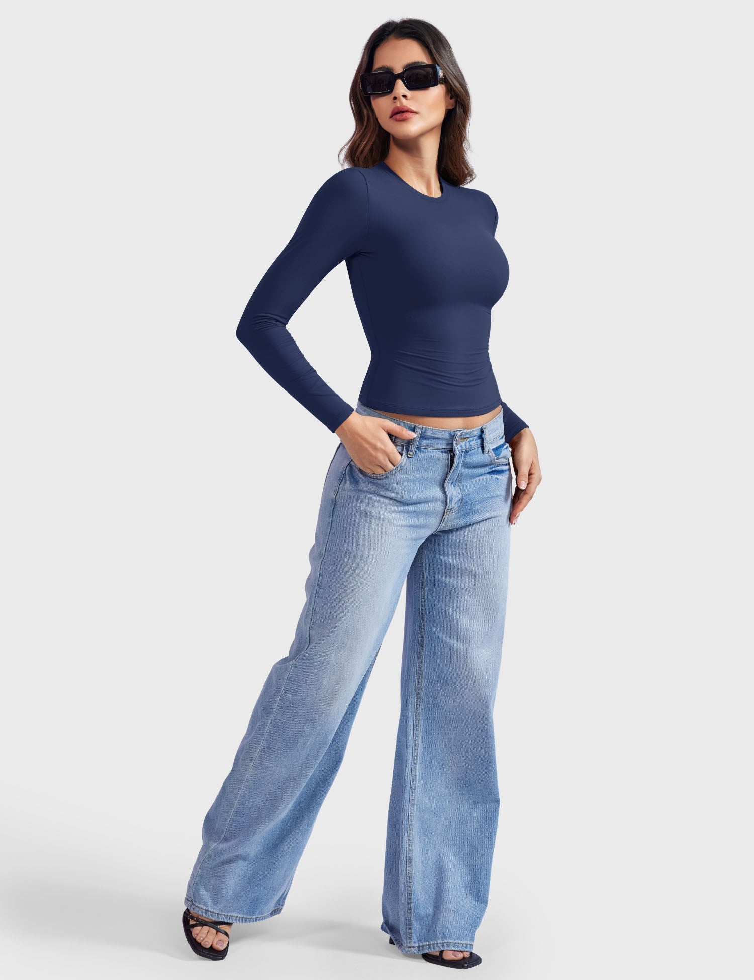 Aurella Sculpt™ Langarm-Top aus doppellagigem Stretch-Material mit Rundhalsausschnitt und figurbetonter Passform