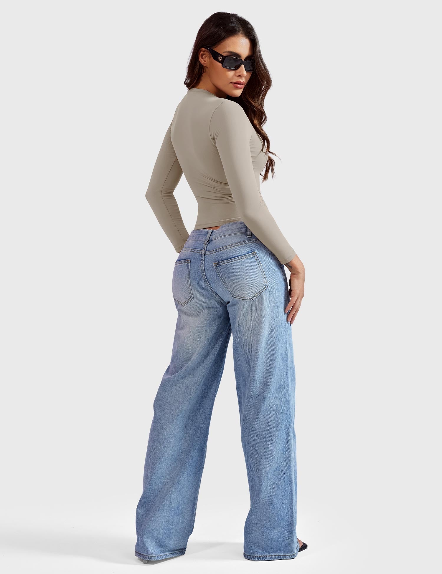 Aurella Sculpt™ Langarm-Top aus doppellagigem Stretch-Material mit Rundhalsausschnitt und figurbetonter Passform